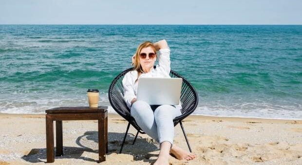 The Digital Nomad Revolution: Transforming Businesses in the Modern Era